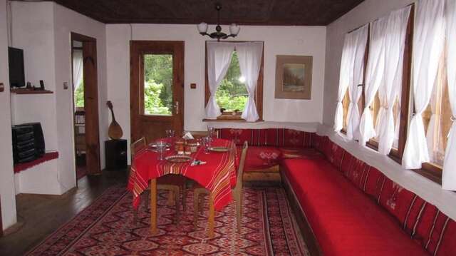 Дома для отпуска Villa Lyutovi Holiday Home Копривштица-63